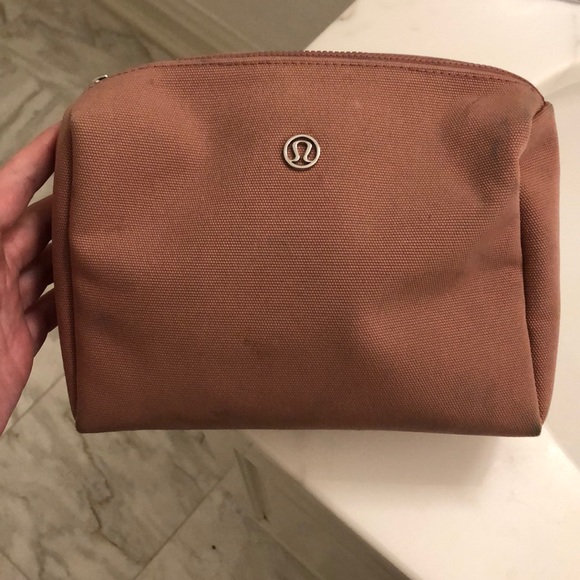 lululemon athletica Accessories - Lululemon cosmetic bag